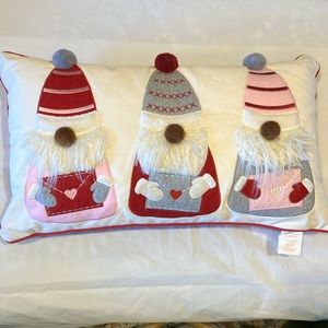 NWT Isaac Mizrahi heart gnomes throw pillow 13.5”x23”